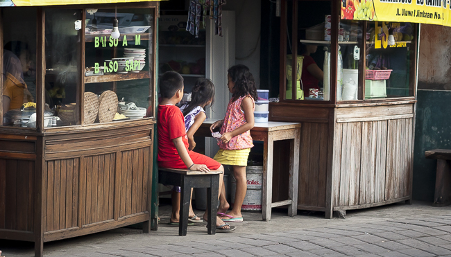 indonesia,bali,portrait,cig-art,stephan trap